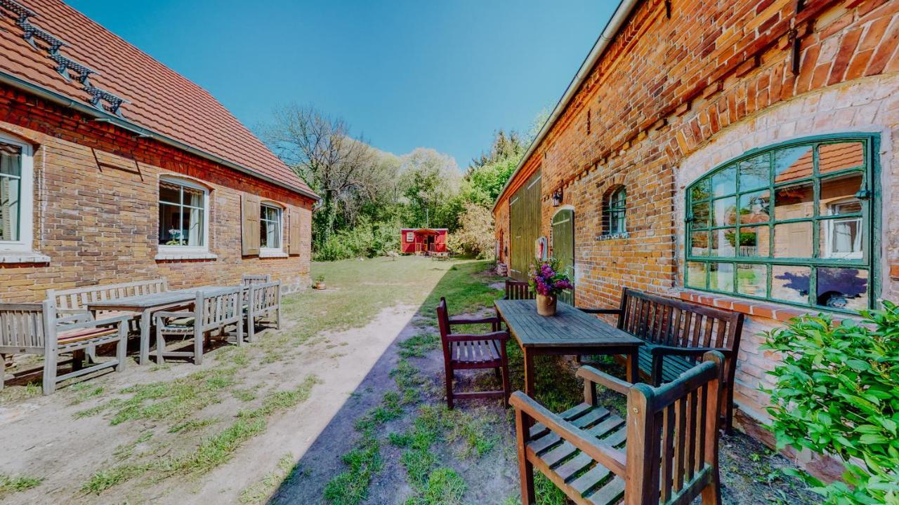 Landhaus Goldene Gans Gross Pankow  Eksteriør billede