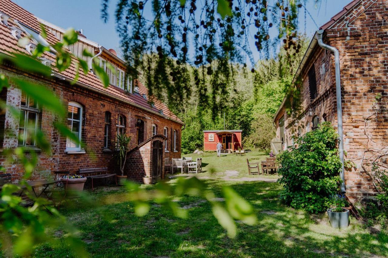 Landhaus Goldene Gans Gross Pankow  Eksteriør billede